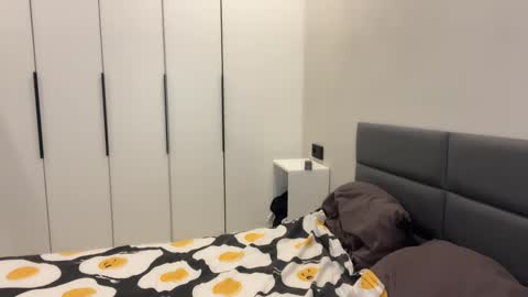 Snapshot of brian_stars chatting on 02.22.25 Brian boy online show from 02.22.25