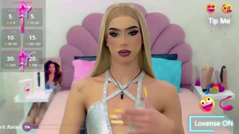 BRIANA online show from 09.12.25