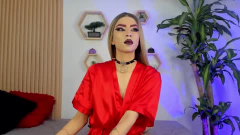 Snapshot of briana_white chatting on 10.14.25 briana_white online show from 10.14.25