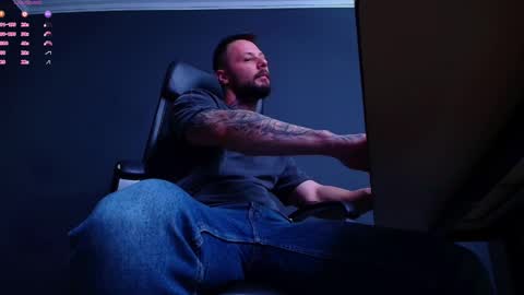 Snapshot of brianhunts chatting on 10.28.25 Brian online show from 10.28.25