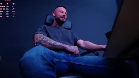 Snapshot of brianhunts chatting on 11.02.25 Brian online show from 11.02.25