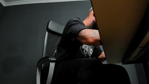 Snapshot of brianhunts chatting on 01.08.26 Brian online show from 01.08.26