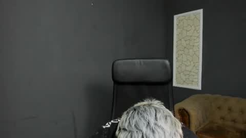 Snapshot of brianhunts chatting on 01.12.26 Brian online show from 01.12.26