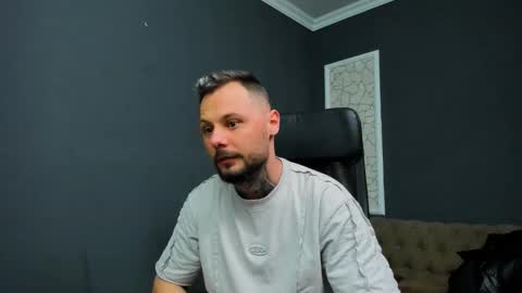 Snapshot of brianhunts chatting on 03.08.26 Brian online show from 03.08.26