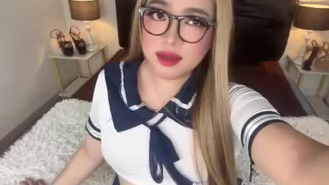 Briannarose online show from 10.25.25