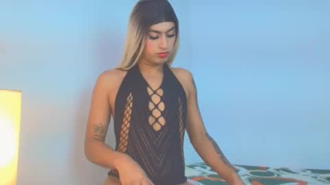 Snapshot of briannna_x chatting on 12.17.25 BRIANNA online show from 12.17.25