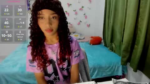 Snapshot of briar_05 chatting on 11.23.25 Briar online show from 11.23.25