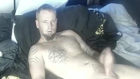 Snapshot of briggssy chatting on 01.12.25 Fucking yummy online show from 01.12.25