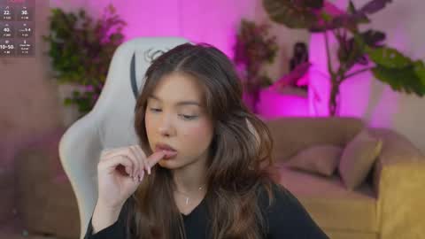 Diamonds Girls online show from 02.09.25