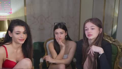 Diamonds Girls online show from 03.11.25