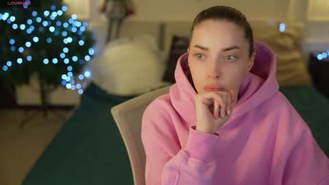 Snapshot of bright_diamonds_054 chatting on 01.07.26 Diamonds Girls online show from 01.07.26