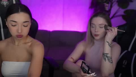 Snapshot of bright_diamonds_054 chatting on 02.18.26 Diamonds Girls online show from 02.18.26