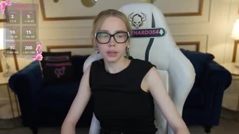 Snapshot of bright_diamonds_054 chatting on 02.26.26 Diamonds Girls online show from 02.26.26