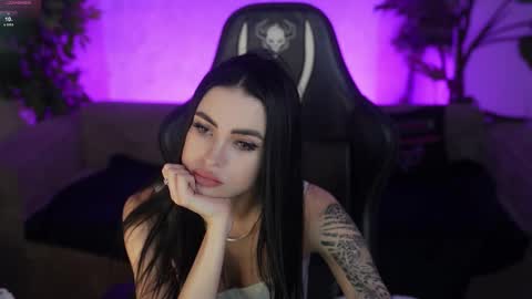 Snapshot of bright_diamonds_054 chatting on 03.09.26 Diamonds Girls online show from 03.09.26