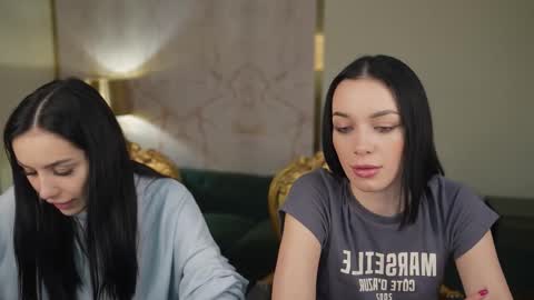 Snapshot of bright_diamonds_054 chatting on 03.10.26 Diamonds Girls online show from 03.10.26