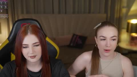 Snapshot of bright_diamonds_054 chatting on 03.17.26 Diamonds Girls online show from 03.17.26