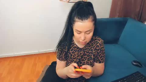 Snapshot of brilliantegirl_ chatting on 06.16.26 brilliantegirl_ online show from 06.16.26