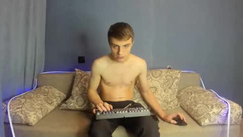 bristlebback online show from 10.29.25