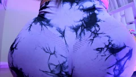 Snapshot of britanyrousee chatting on 02.12.25 Emily online show from 02.12.25