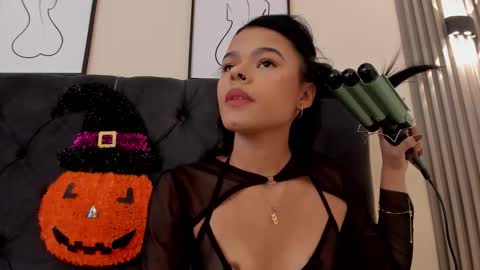 Snapshot of brithanysummer chatting on 10.23.25 brithanysummer online show from 10.23.25