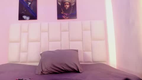 Snapshot of brithanysummer chatting on 10.31.25 brithanysummer online show from 10.31.25