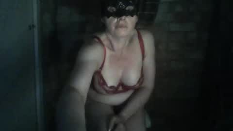 Snapshot of britishboss2 chatting on 05.30.26 britishboss2 online show from 05.30.26