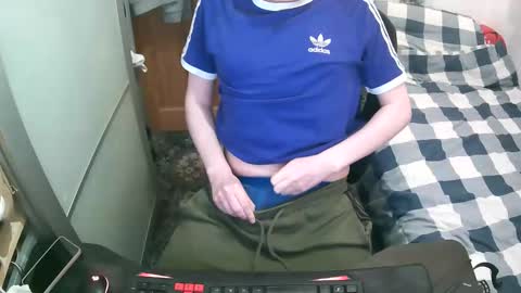 British Tom online show from 04.26.26
