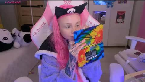 Britney online show from 10.22.25