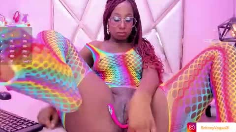 Snapshot of britneyvega chatting on 11.26.25 Britney online show from 11.26.25