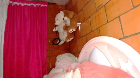 Julieth Sofa Rincn Amador online show from 01.21.25