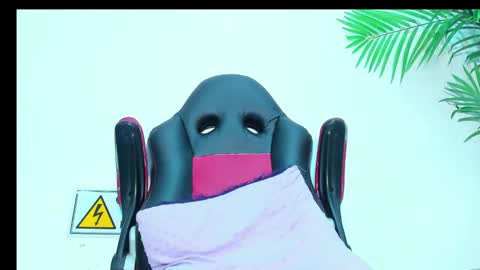 BRIYIT     online show from 02.05.25