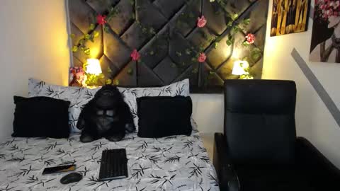 Briyith Gonza online show from 11.06.25