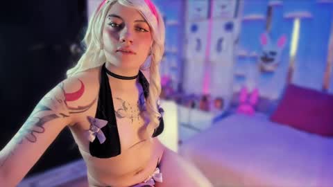     online show from 05.05.26