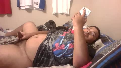 Snapshot of bronxforlife chatting on 12.19.24 bronxforlife online show from 12.19.24