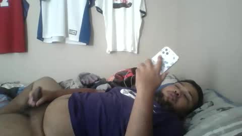 Snapshot of bronxforlife chatting on 01.03.25 bronxforlife online show from 01.03.25