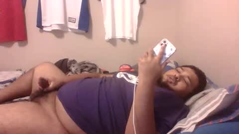 Snapshot of bronxforlife chatting on 01.31.25 bronxforlife online show from 01.31.25