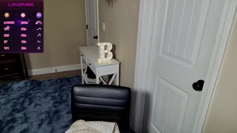 brookebee online show from 02.04.25