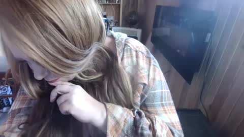 Snapshot of brookeride chatting on 03.05.25 BrookeRide online show from 03.05.25