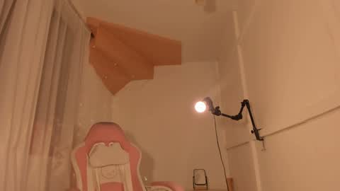 Snapshot of brooklyn_baby_ chatting on 01.02.25 Nat  Independent model  Please help me to reach 200 thumbs up online show from 01.02.25