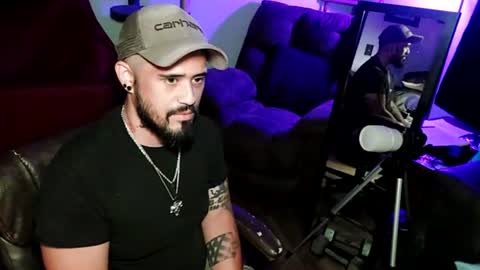 Snapshot of brownboyt chatting on 06.19.26 brownboyt online show from 06.19.26