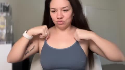 Snapshot of brownishboo chatting on 05.19.26 brownishboo online show from 05.19.26