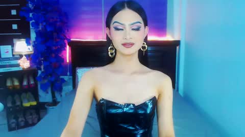 Snapshot of brownsausageroberta chatting on 12.18.24 Roberta GODDESS OF PLEASURE AND SEXUALDESIRE online show from 12.18.24