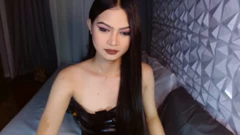 Snapshot of brownsausageroberta chatting on 01.24.25 Roberta GODDESS OF PLEASURE AND SEXUALDESIRE online show from 01.24.25