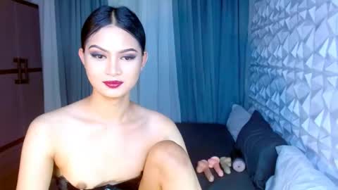 Snapshot of brownsausageroberta chatting on 02.02.25 Roberta GODDESS OF PLEASURE AND SEXUALDESIRE online show from 02.02.25