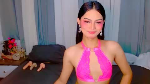 Snapshot of brownsausageroberta chatting on 10.07.25 Roberta GODDESS OF PLEASURE AND SEXUALDESIRE online show from 10.07.25
