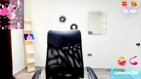 bruce_1111 online show from 09.13.25