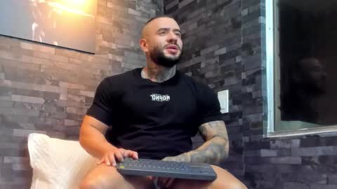 brucedallas online show from 01.11.26