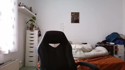 Bruce online show from 09.21.25