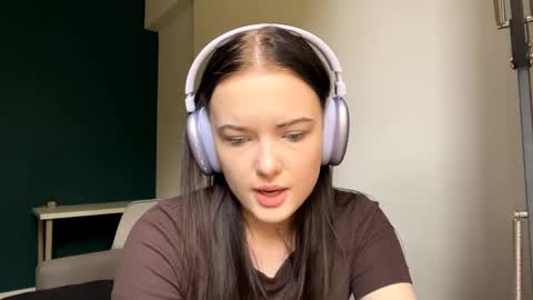Snapshot of brunaceasor chatting on 05.07.26 Luna online show from 05.07.26