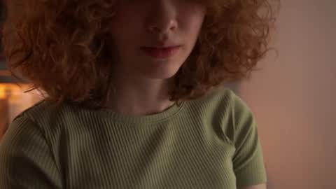 Snapshot of brunaeveritt chatting on 04.18.26 Tess online show from 04.18.26